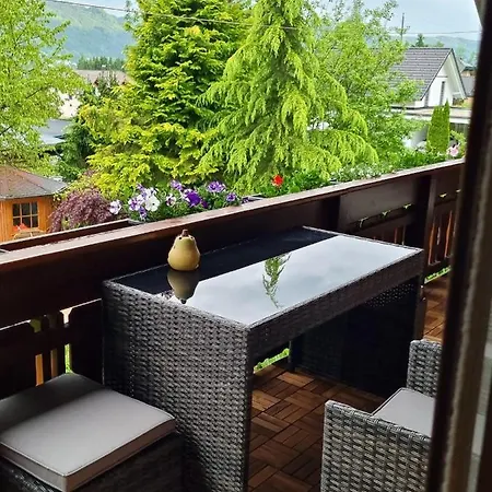 Haus Flora - Appartement Bodensdorf