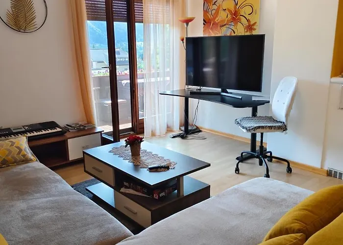 Apartament Haus Flora - *